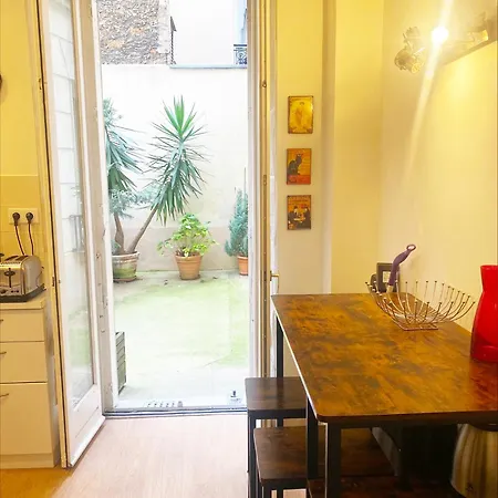Apartament Appart Paris *